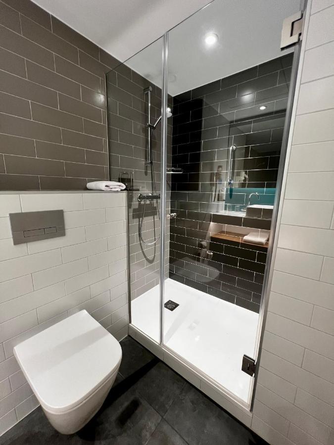 Holiday Inn Express - Madrid - Airport By Ihg Exterior foto