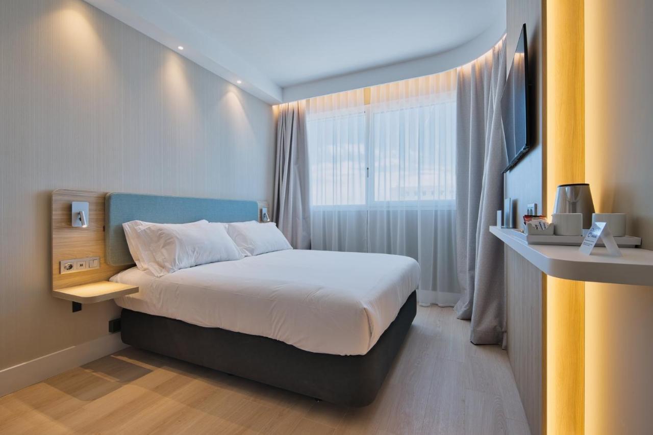 Holiday Inn Express - Madrid - Airport By Ihg Exterior foto