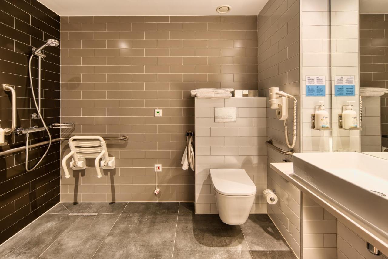 Holiday Inn Express - Madrid - Airport By Ihg Exterior foto