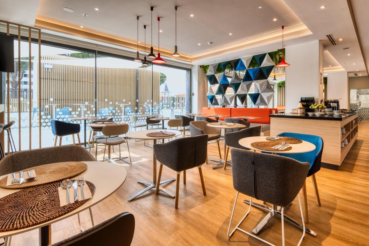 Holiday Inn Express - Madrid - Airport By Ihg Exterior foto