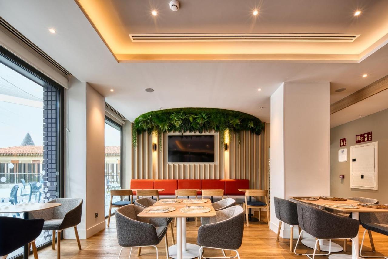 Holiday Inn Express - Madrid - Airport By Ihg Exterior foto